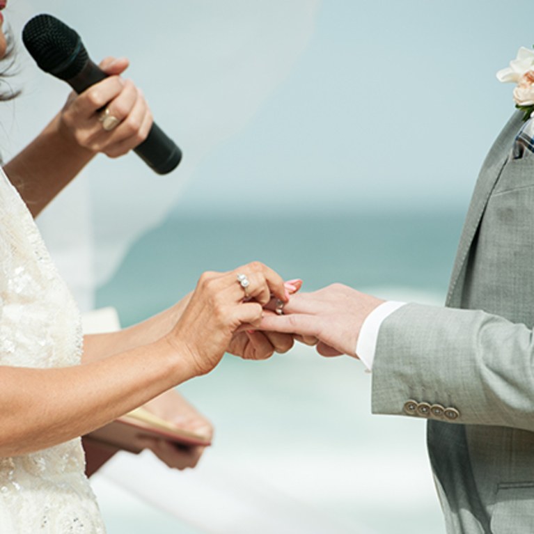 http://158.69.55.95/wp-content/uploads/2018/09/blogs-aisle-say-should-you-use-a-microphone-for-your-wedding-ceremony-630.jpg