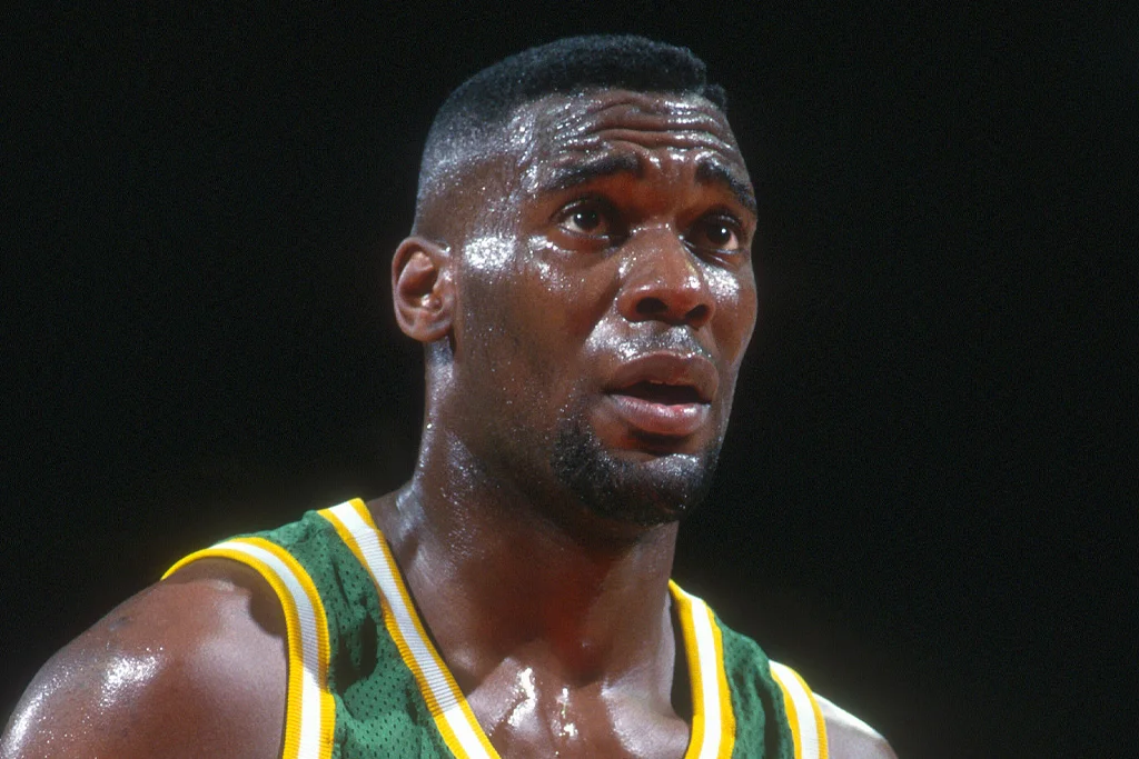 shawn kemp nba bar owner seattle supersonics oskars