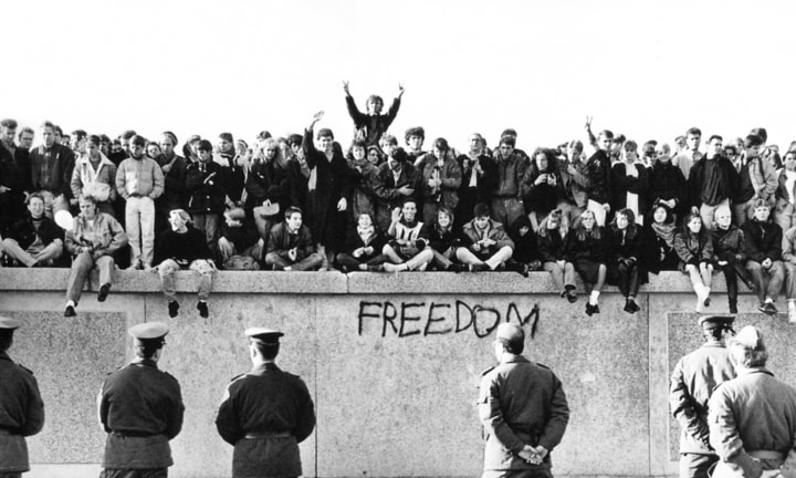 Berlin wall, protest