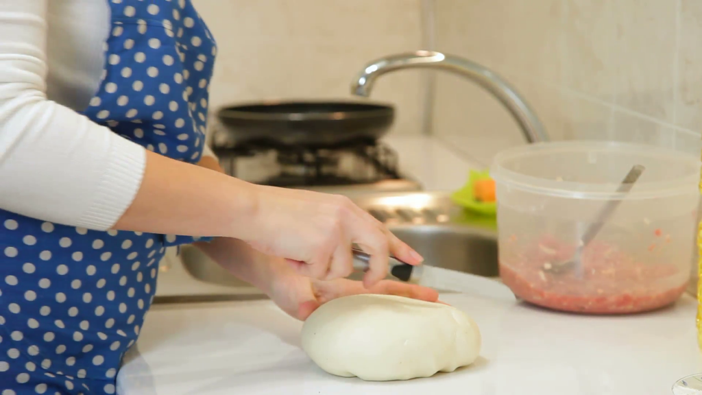 http://158.69.55.95/wp-content/uploads/2019/02/woman-kneading-stiff-dough-in-the-kitchen-closeup_euxqxewkse__F0000-1024x576.png