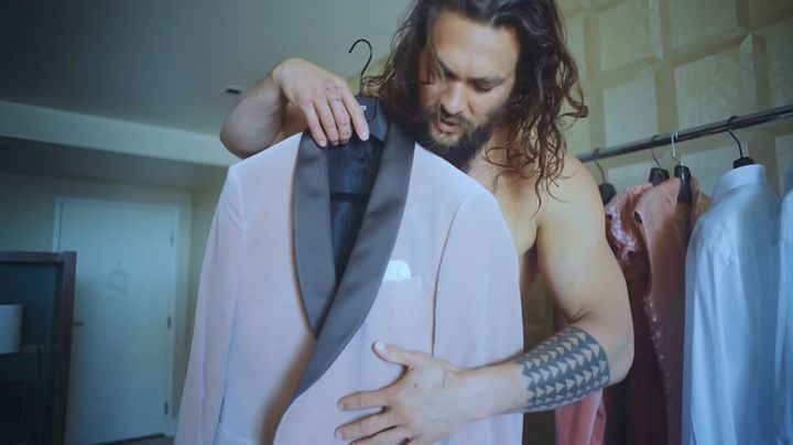 Momoa’s Custom-Made Suit